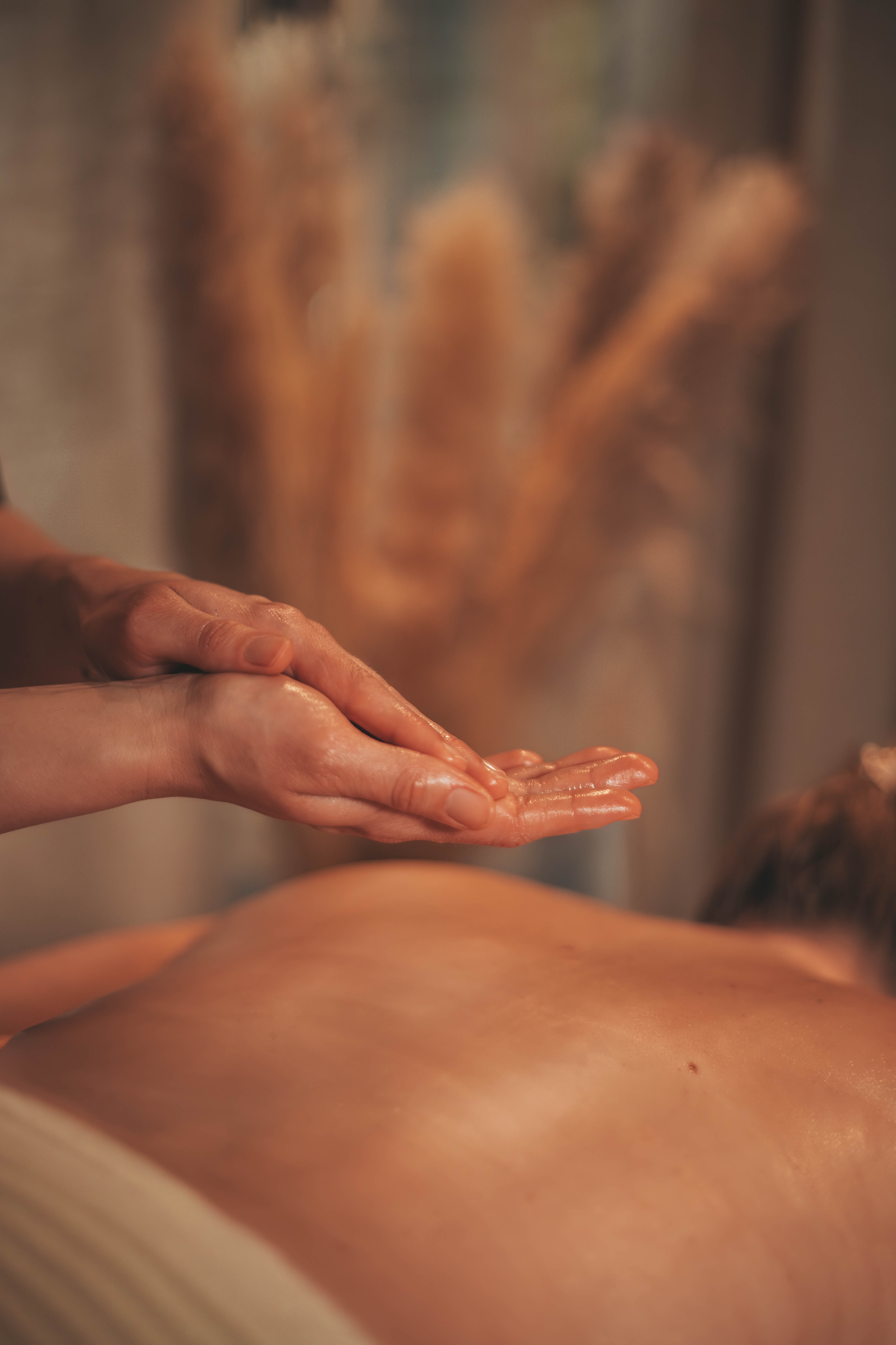 Massage met verzorgende olie